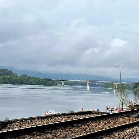 Вилла River House In Nova Cerveira Вила-Нова-ди-Сервейра