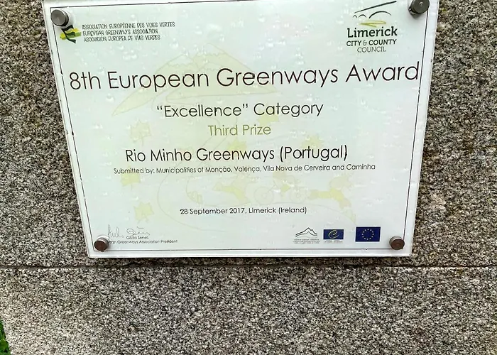 River House In Nova Cerveira Willa